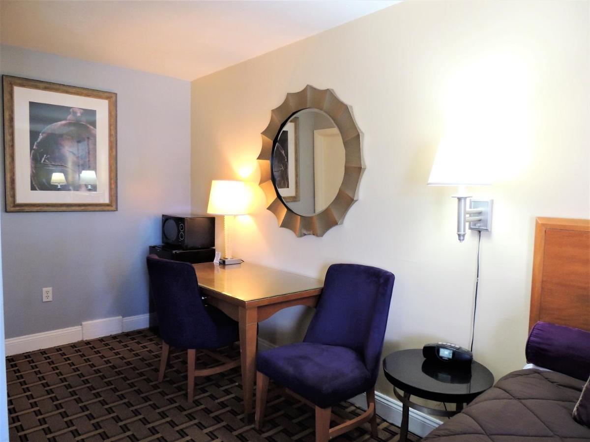 Windsor Motel グロトン エクステリア 写真